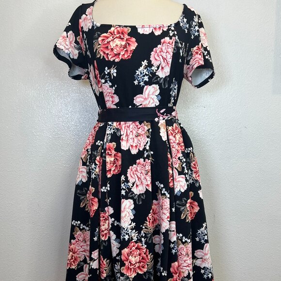 Torrid Black Floral Jersey Knit Skater Dress Womens Size 1 Short Sleeve